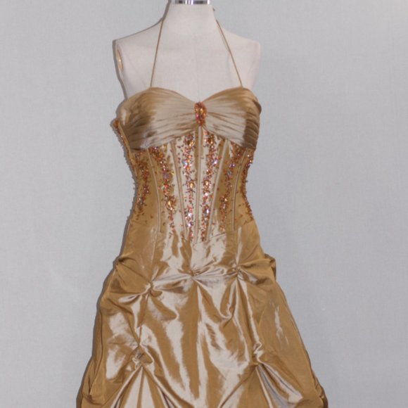 Xcite A Division ofImpression Gold Gown